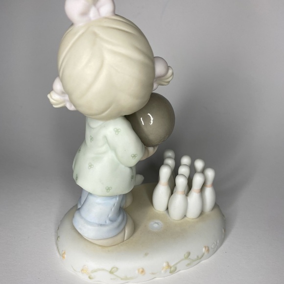 Vintage Precious Moments Growing in Grace Age 10 Blonde - Picture 3 of 5